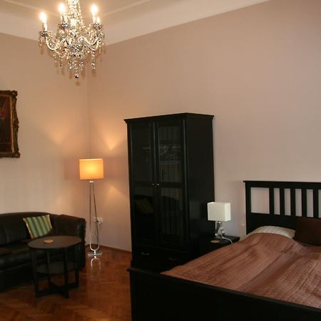 Diamonds Apartment With 2 Rooms Near Guzsdu Udvar Budapeşte Dış mekan fotoğraf