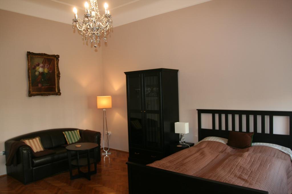 Diamonds Apartment With 2 Rooms Near Guzsdu Udvar Budapeşte Dış mekan fotoğraf
